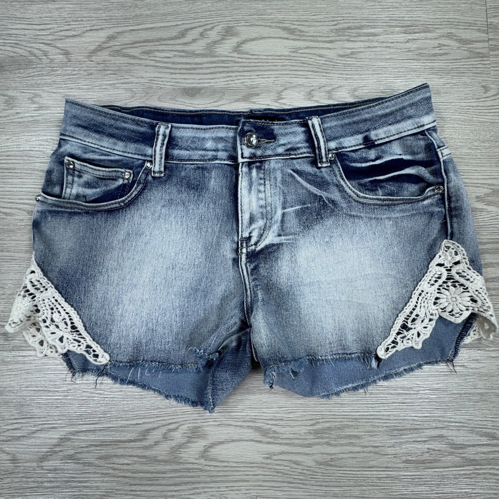 Jeans Colony Womens Denim Shorts Light Monkey Wash Size 13 Lace Cut Off Raw Hem